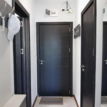 Family For Short-term Vacation Apartment Primorsko