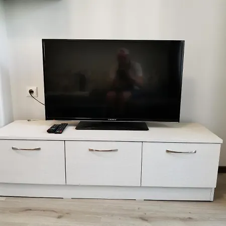 Family For Short-term Vacation Apartment